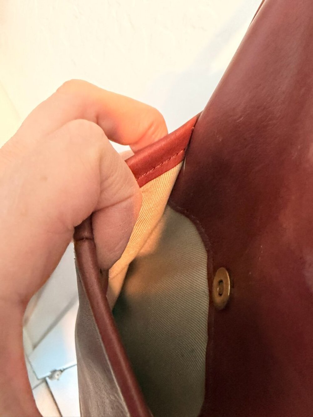 American Leather Co. Genuine Leather Crossbody Bag | Adjustable Strap - Picture 9 of 11